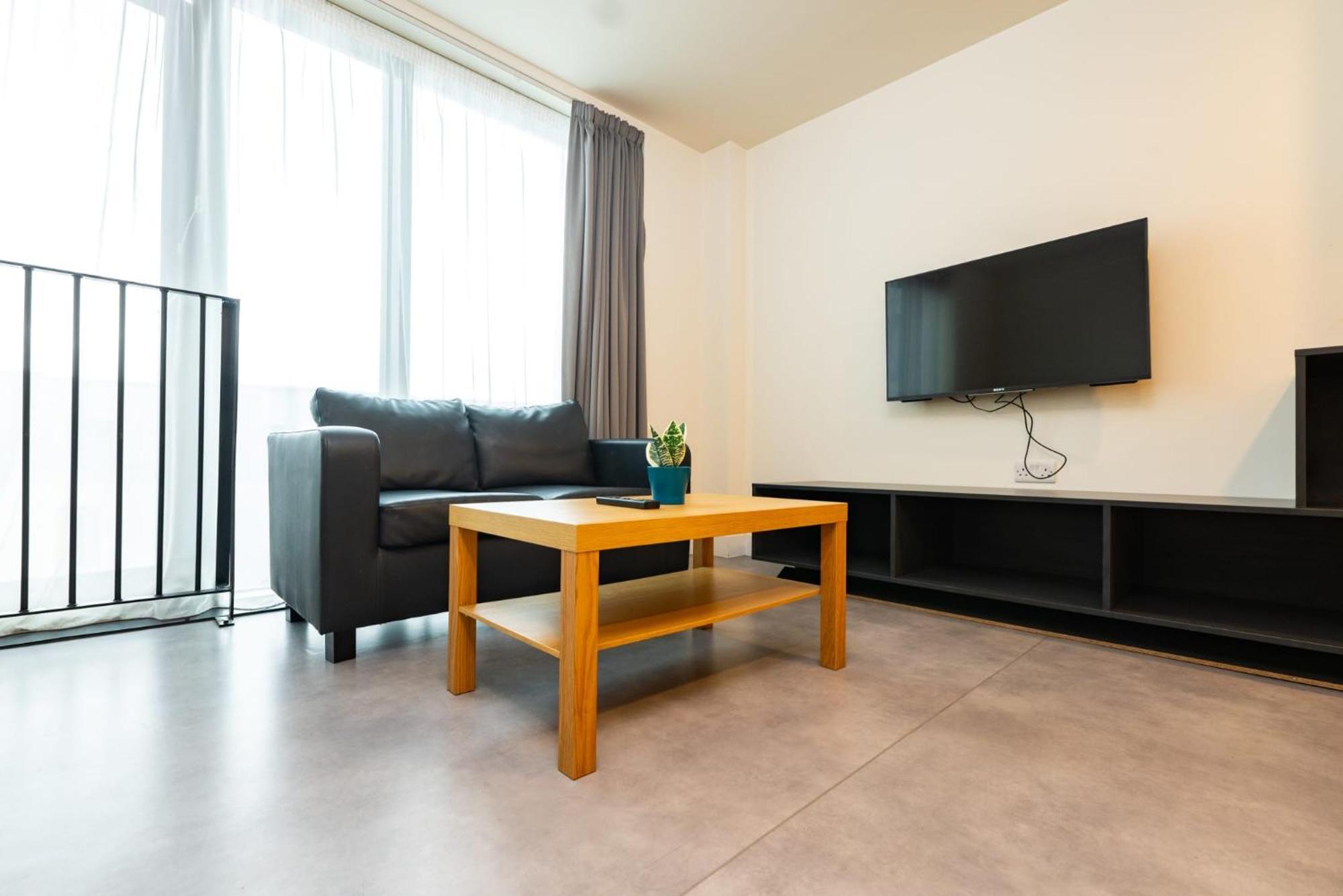 Apartment Aparto Dorset Point In Centre
