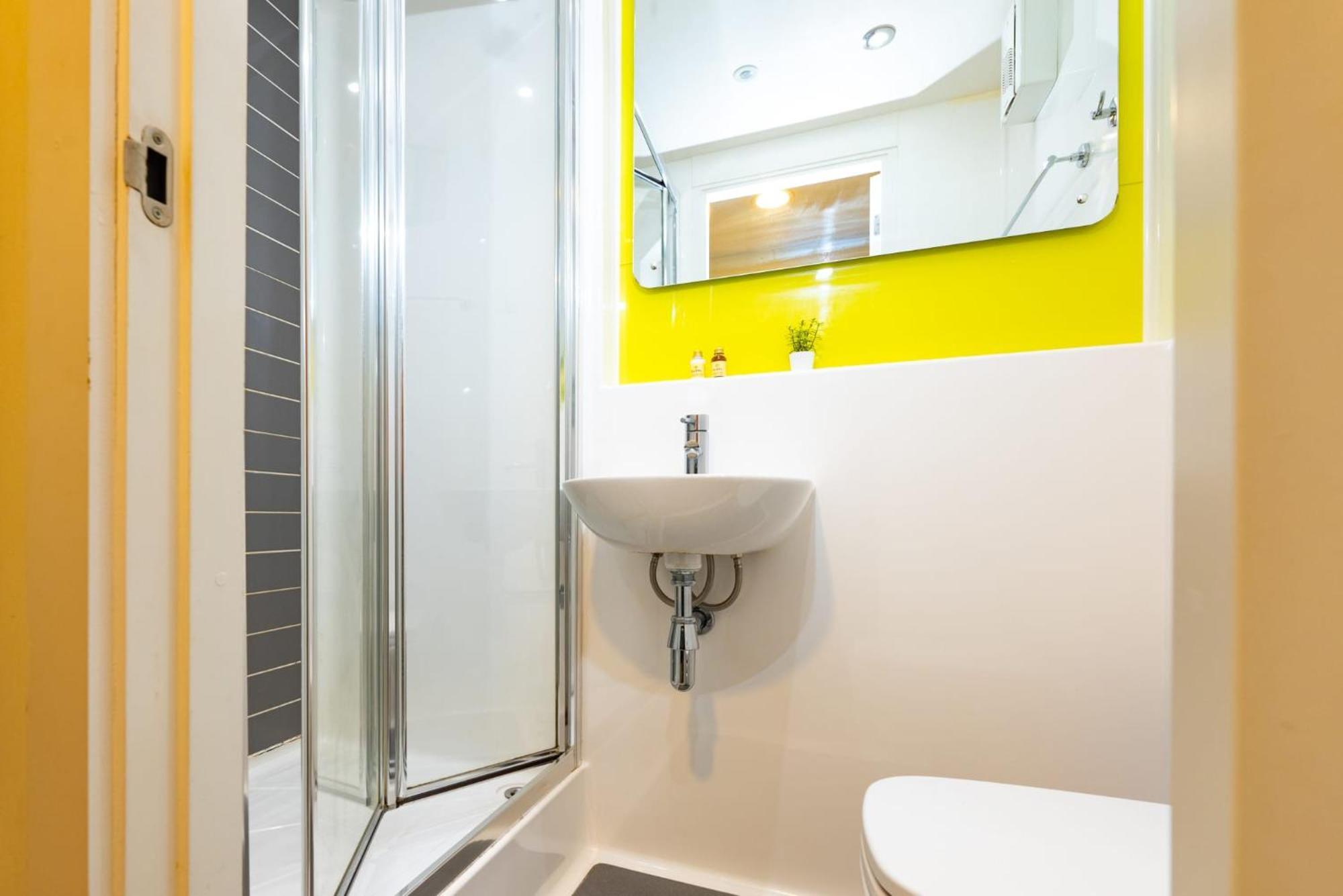 Apartment Aparto Dorset Point In Centre *